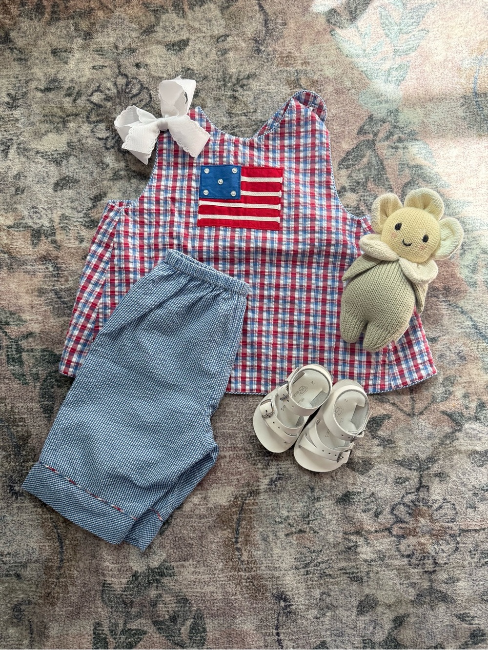 American flag Appliqué capri set by Petit Pomme
